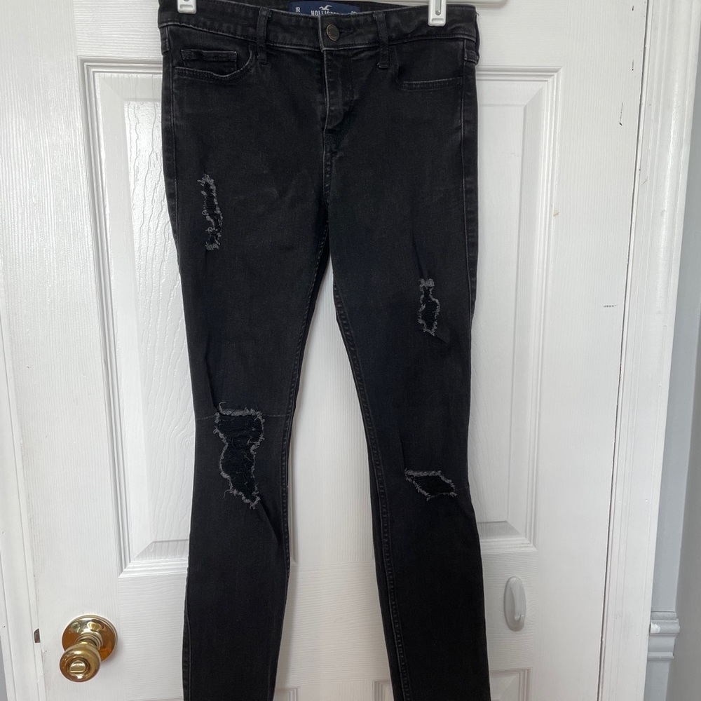 Hollister girl’s black jeans, waist 25. Midrise superskinny. Stretch